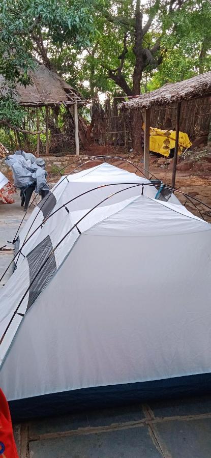 Drunken Monkey Camping Site Hotel Хампи Екстериор снимка
